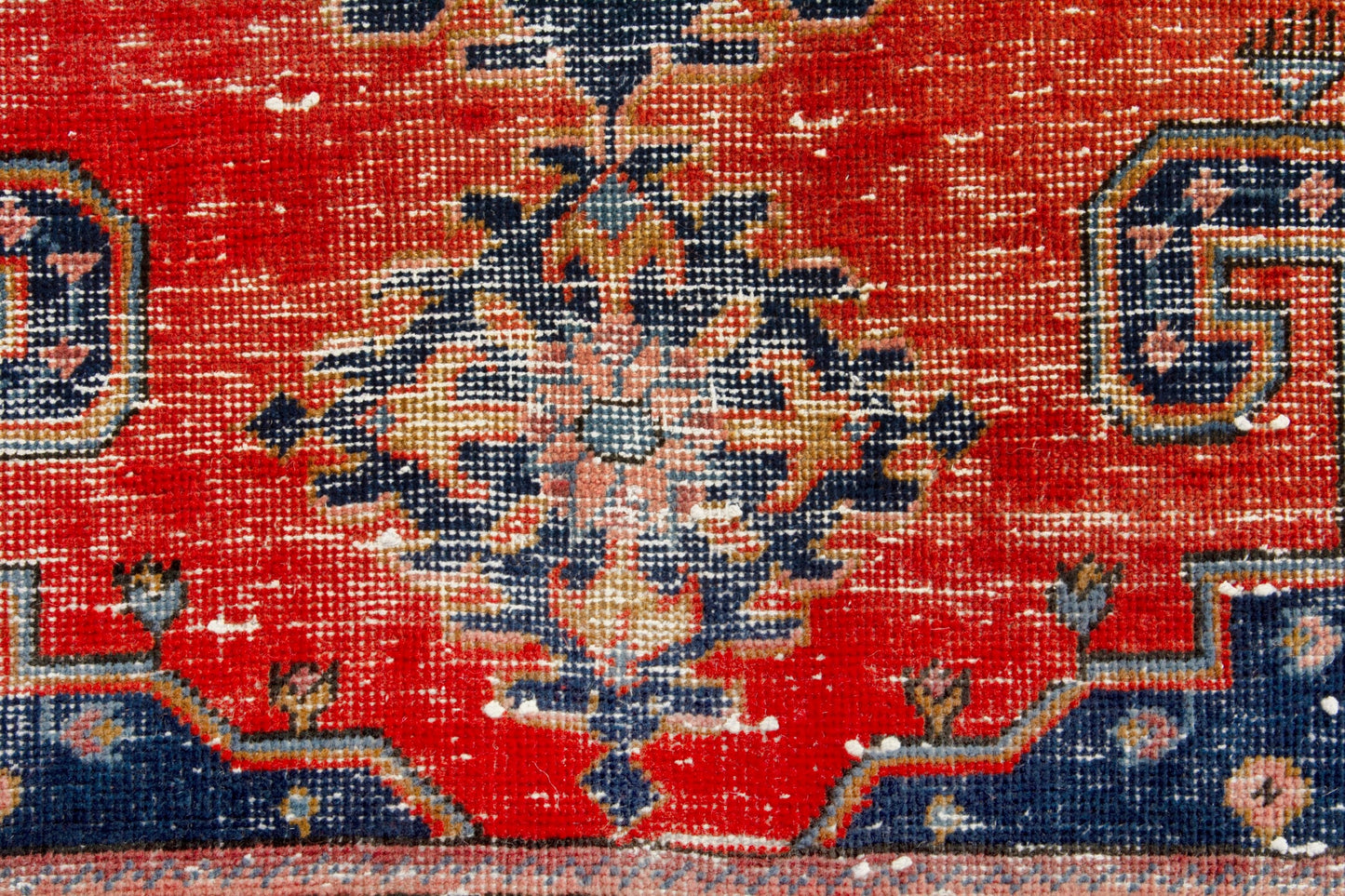 3516 - 6'10" x 10'2"