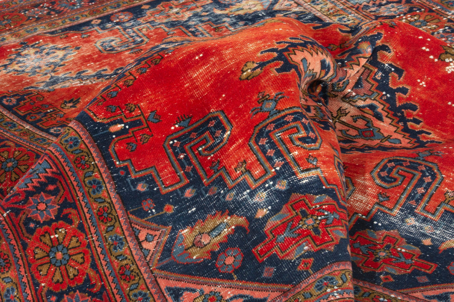 3516 - 6'10" x 10'2"