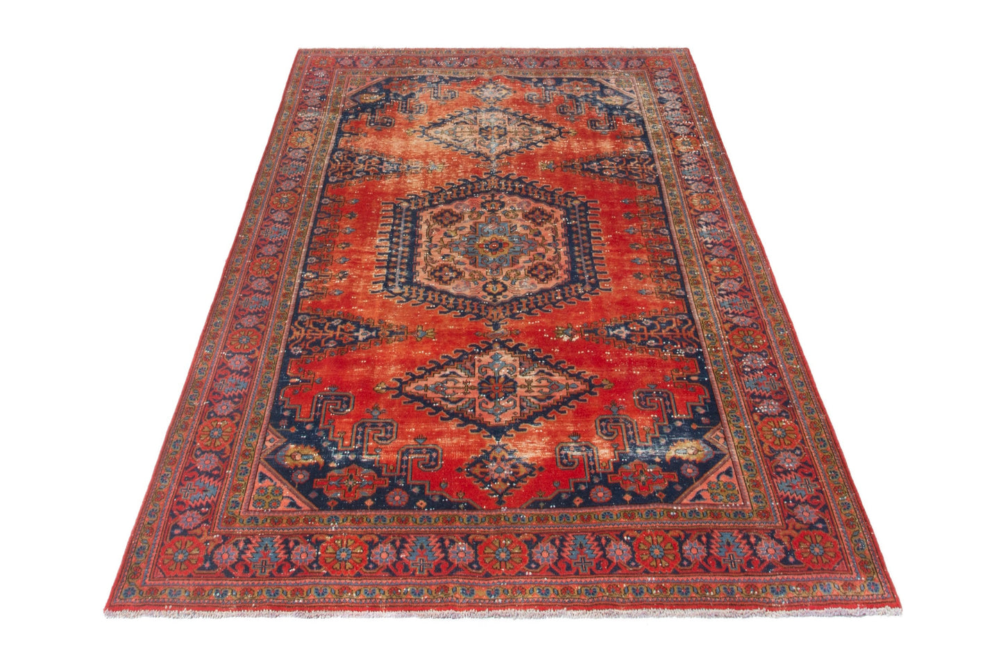 3516 - 6'10" x 10'2"