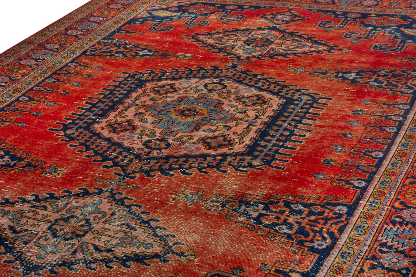 3516 - 6'10" x 10'2"