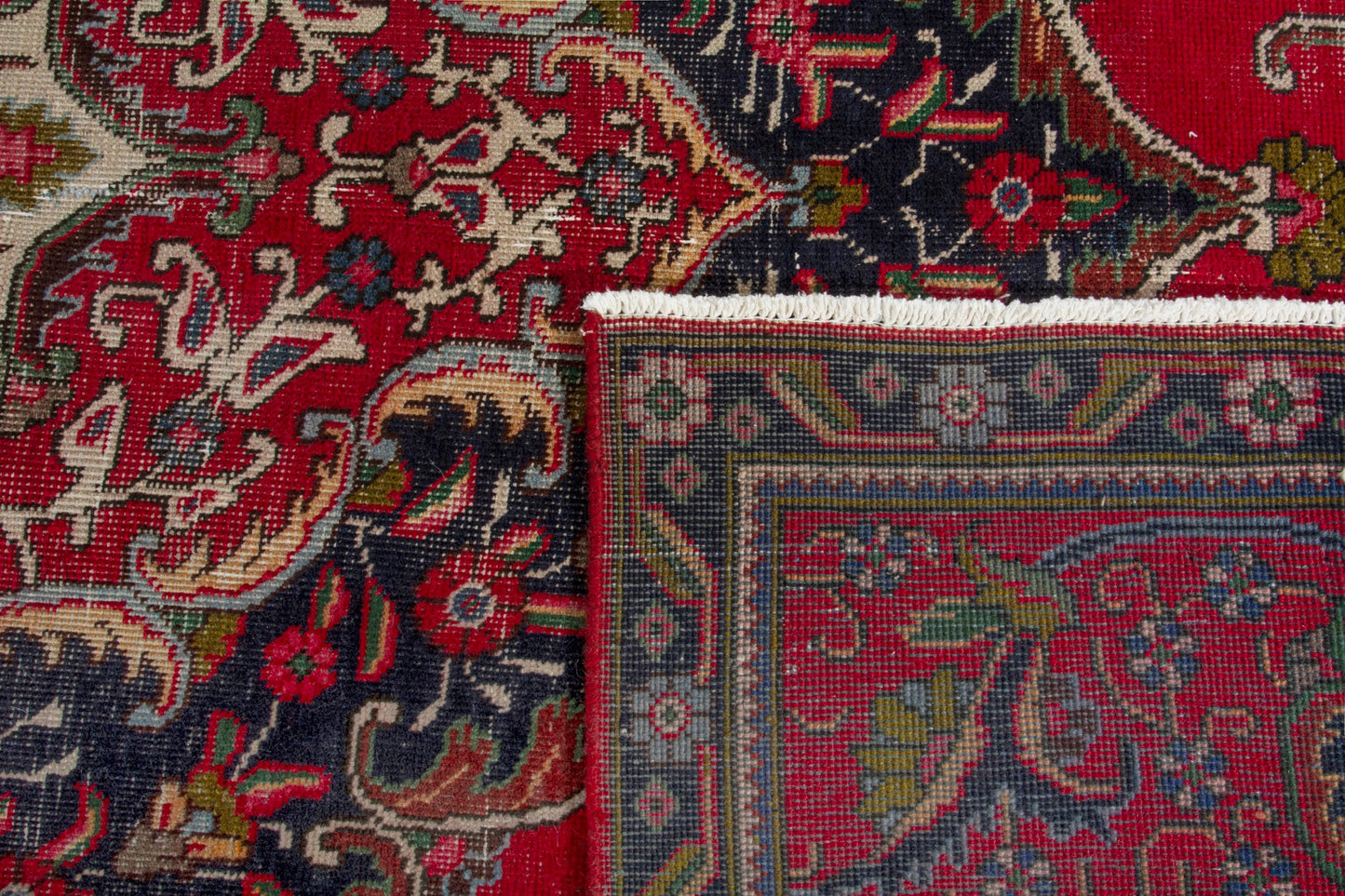 3533 - 9'11" x 13'1"