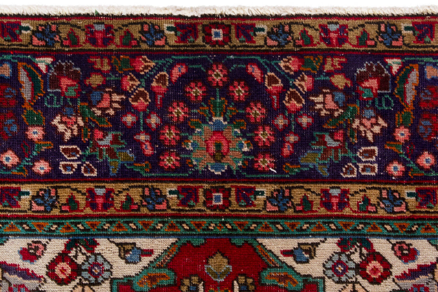 3537 - 7'7" x 10'11"