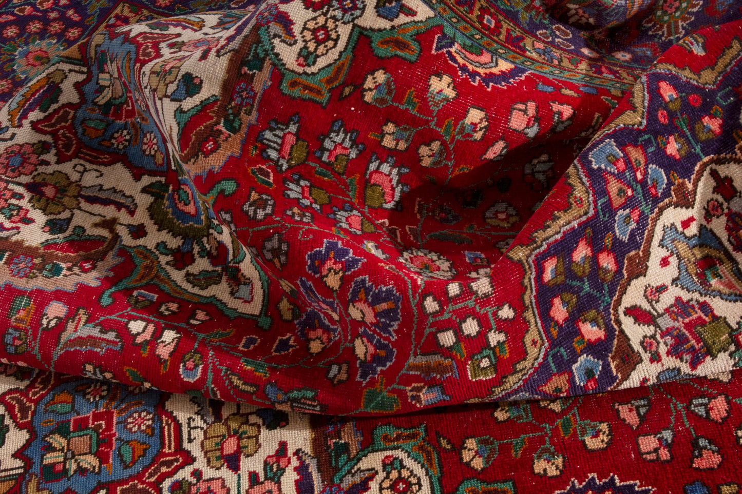 3537 - 7'7" x 10'11"