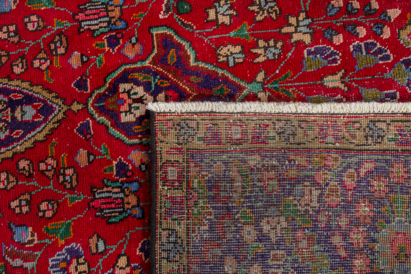 3537 - 7'7" x 10'11"