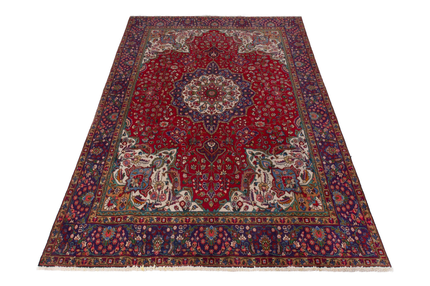 3537 - 7'7" x 10'11"