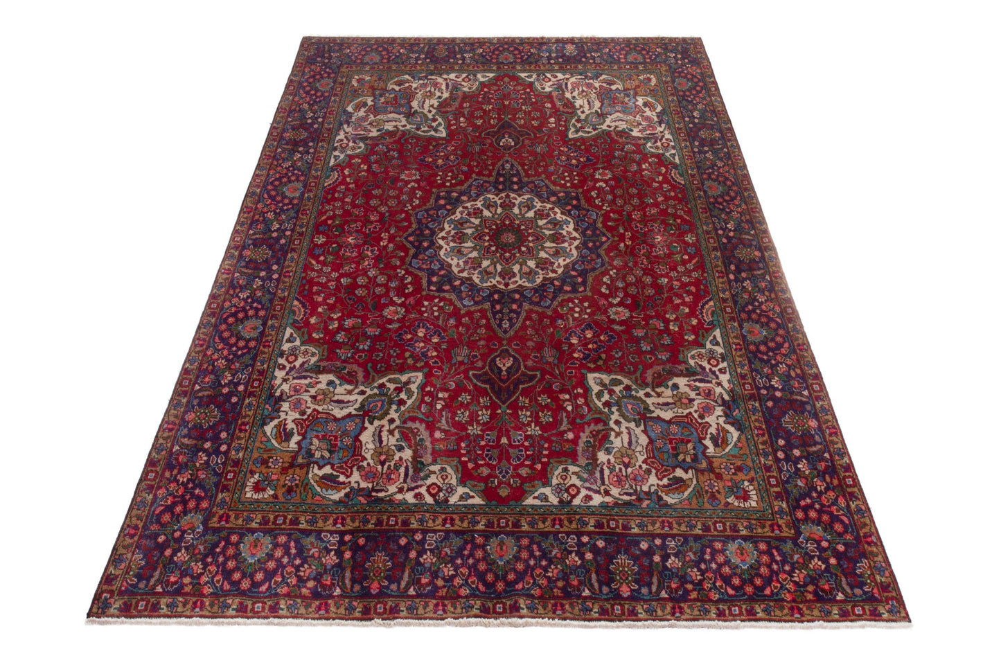 3537 - 7'7" x 10'11"