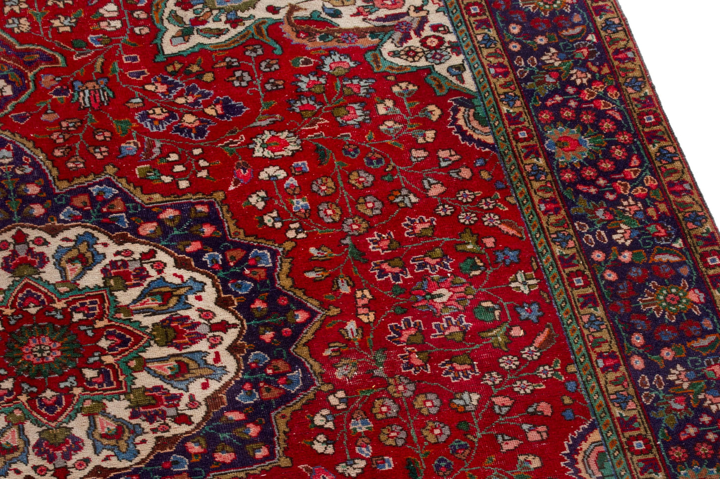 3537 - 7'7" x 10'11"