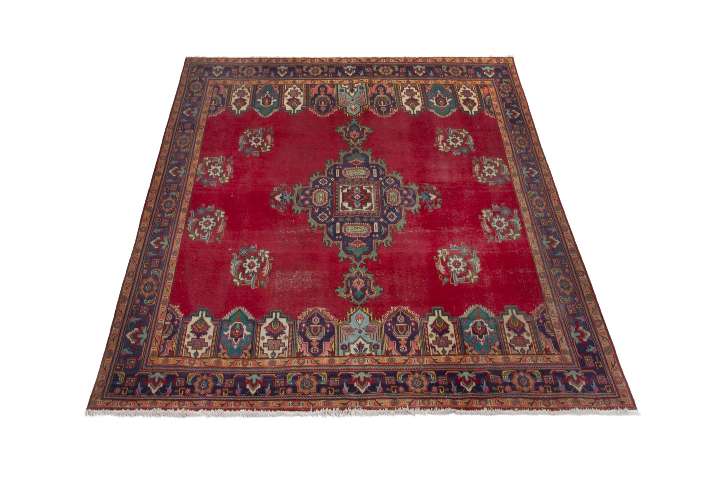 3545 - 9'10" x 9'10"