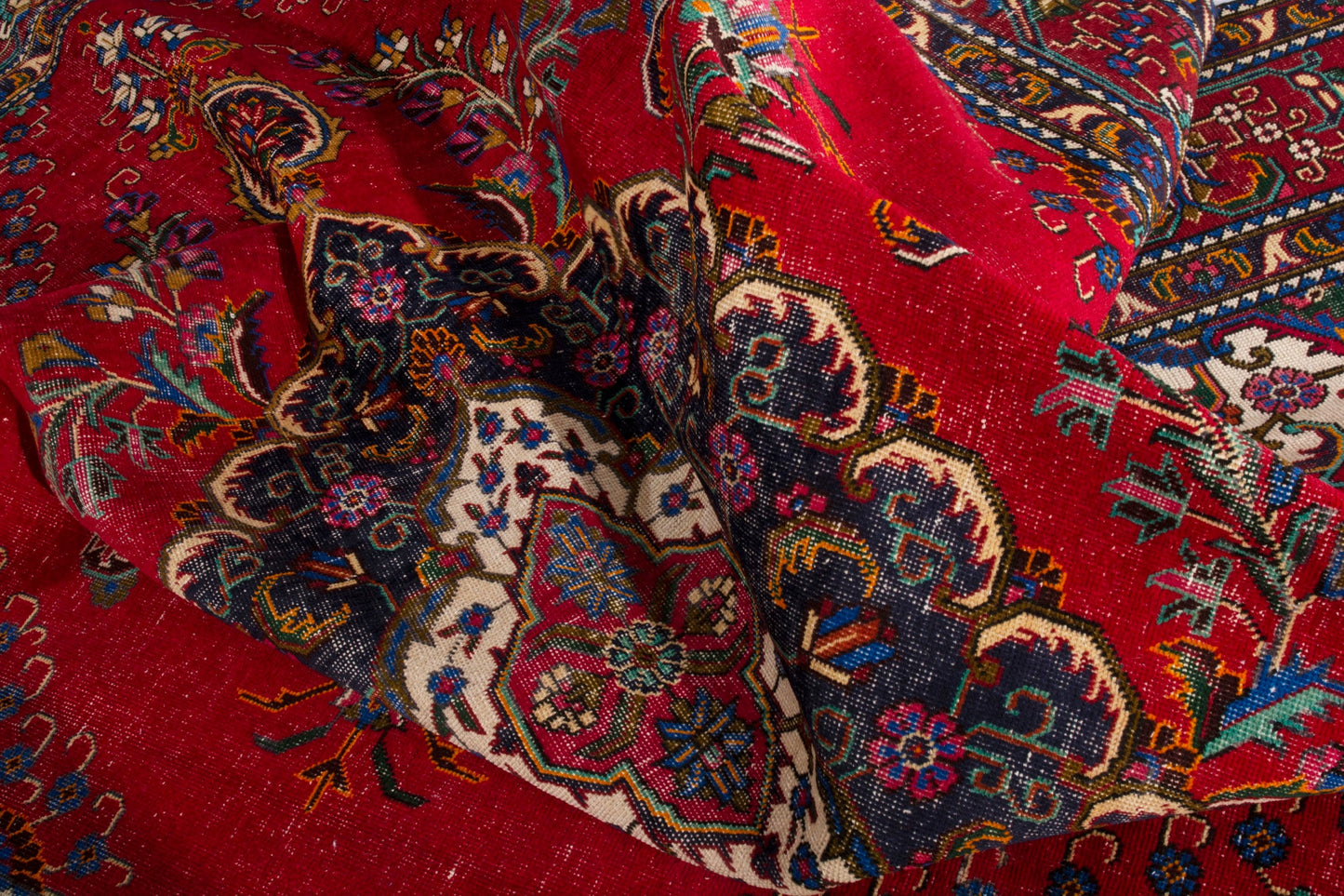 3560 - 9'11" x 12'6"