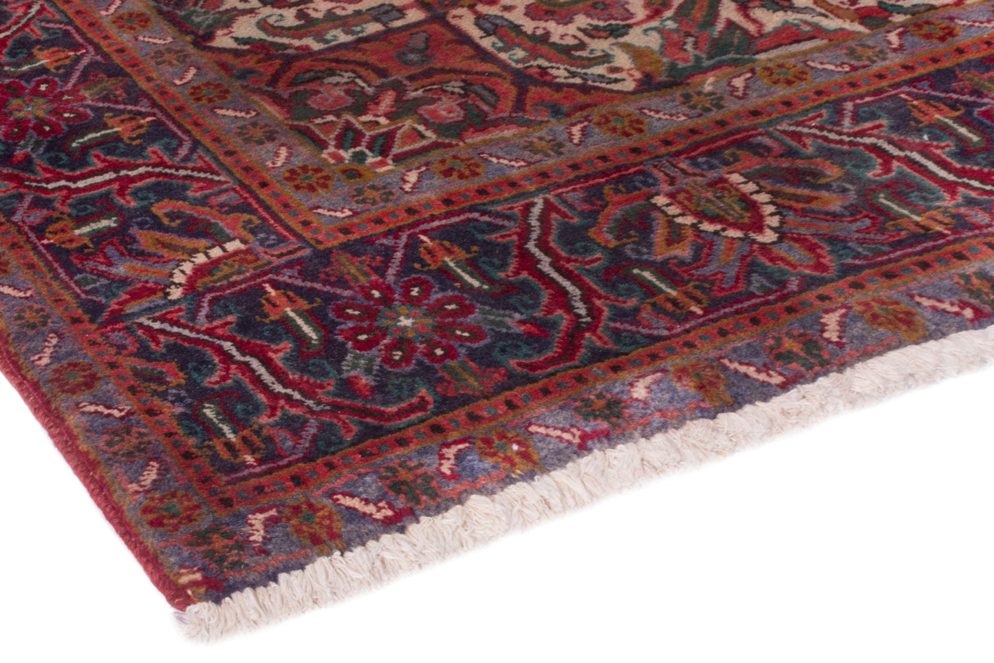 3701 - 6'11" x 9'10"