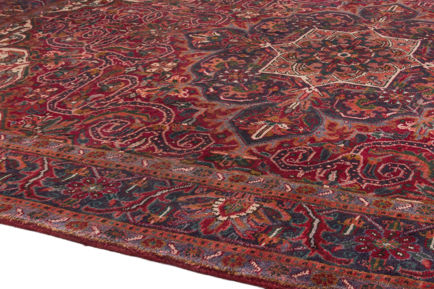 3701 - 6'11" x 9'10"