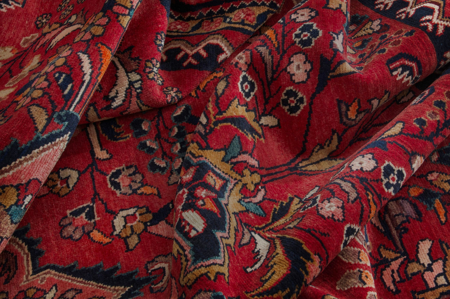 3719 - 7'10" x 10'1"