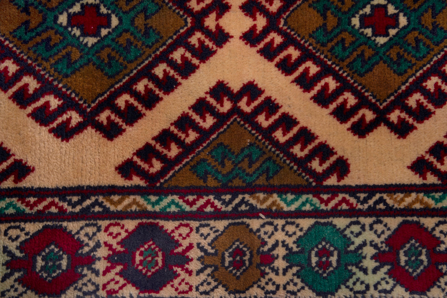 3809 - 1'10" x 2'10"