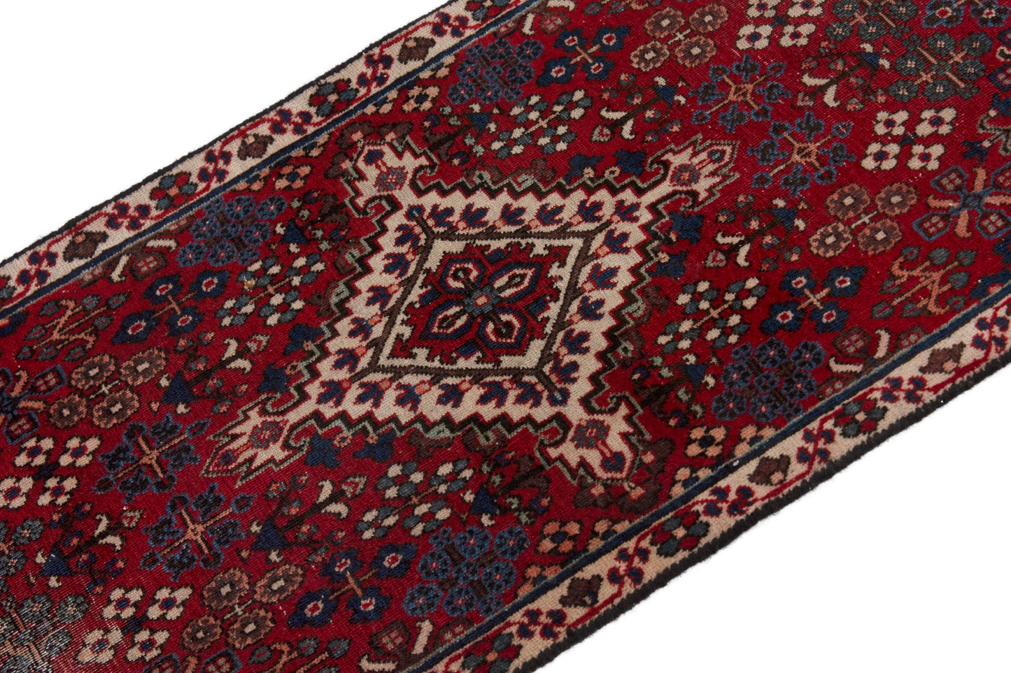 3976 - 1'10" x 4'11"