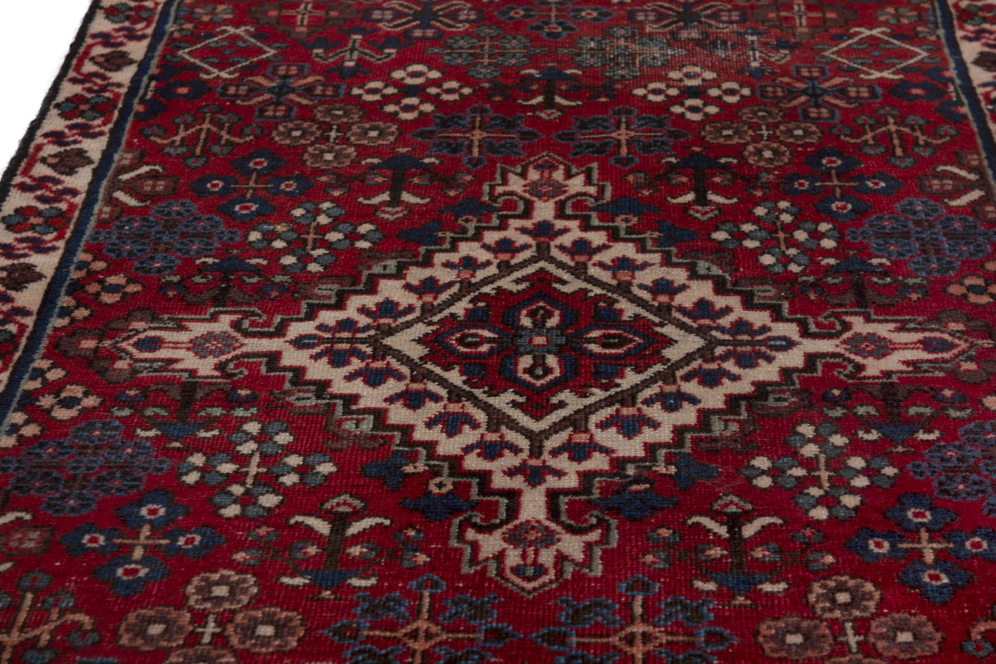 3976 - 1'10" x 4'11"