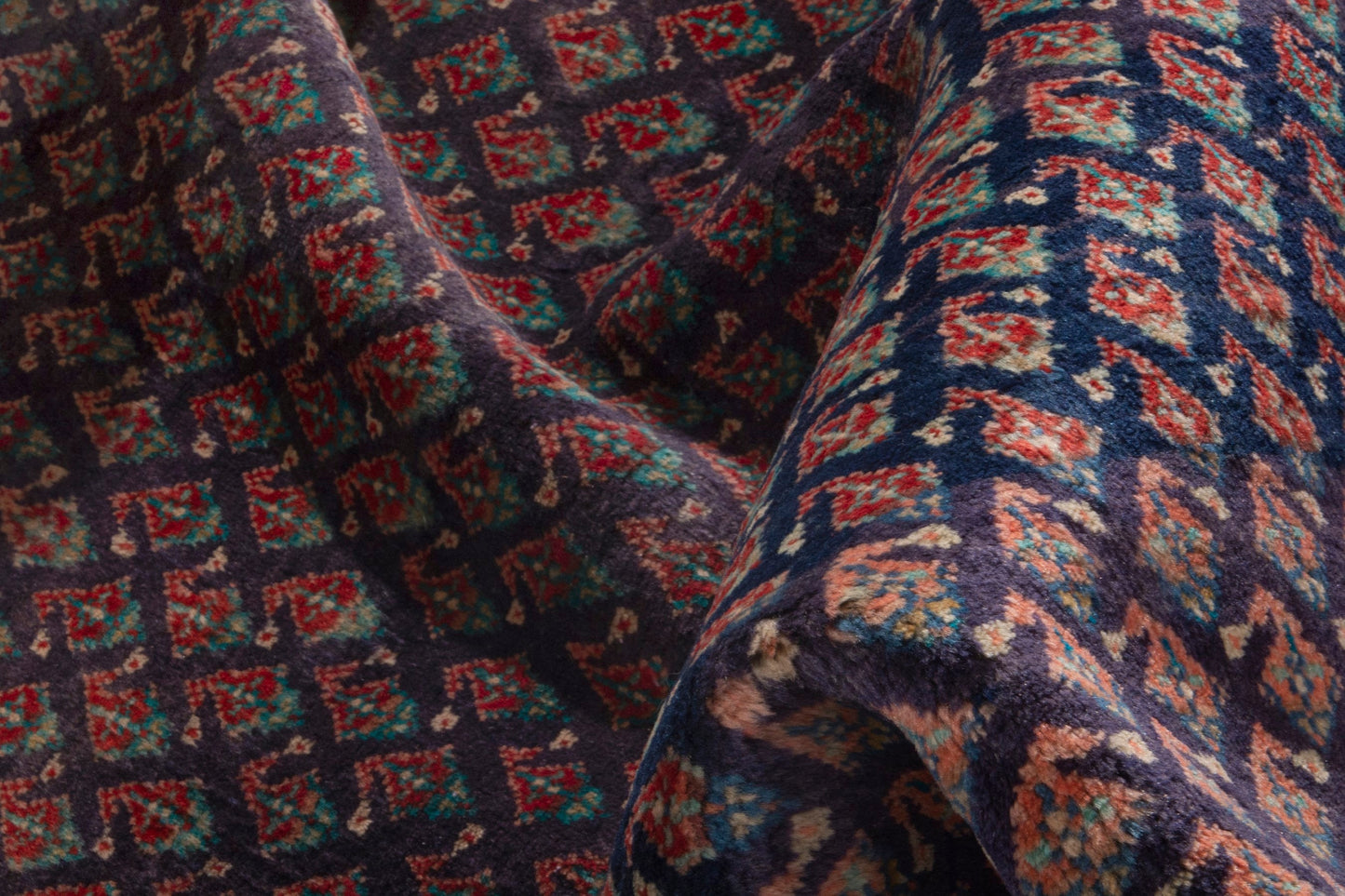 4060 - 3'10" x 11'2"