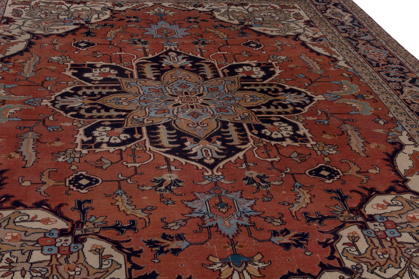 4081 - 9'2" x 11'10"