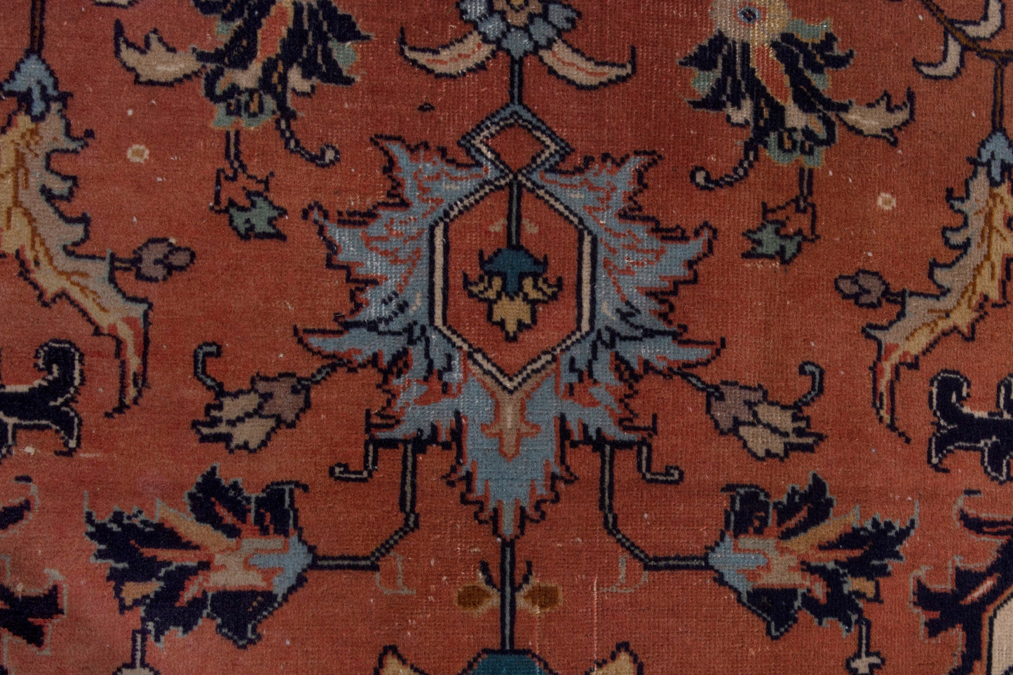 4081 - 9'2" x 11'10"