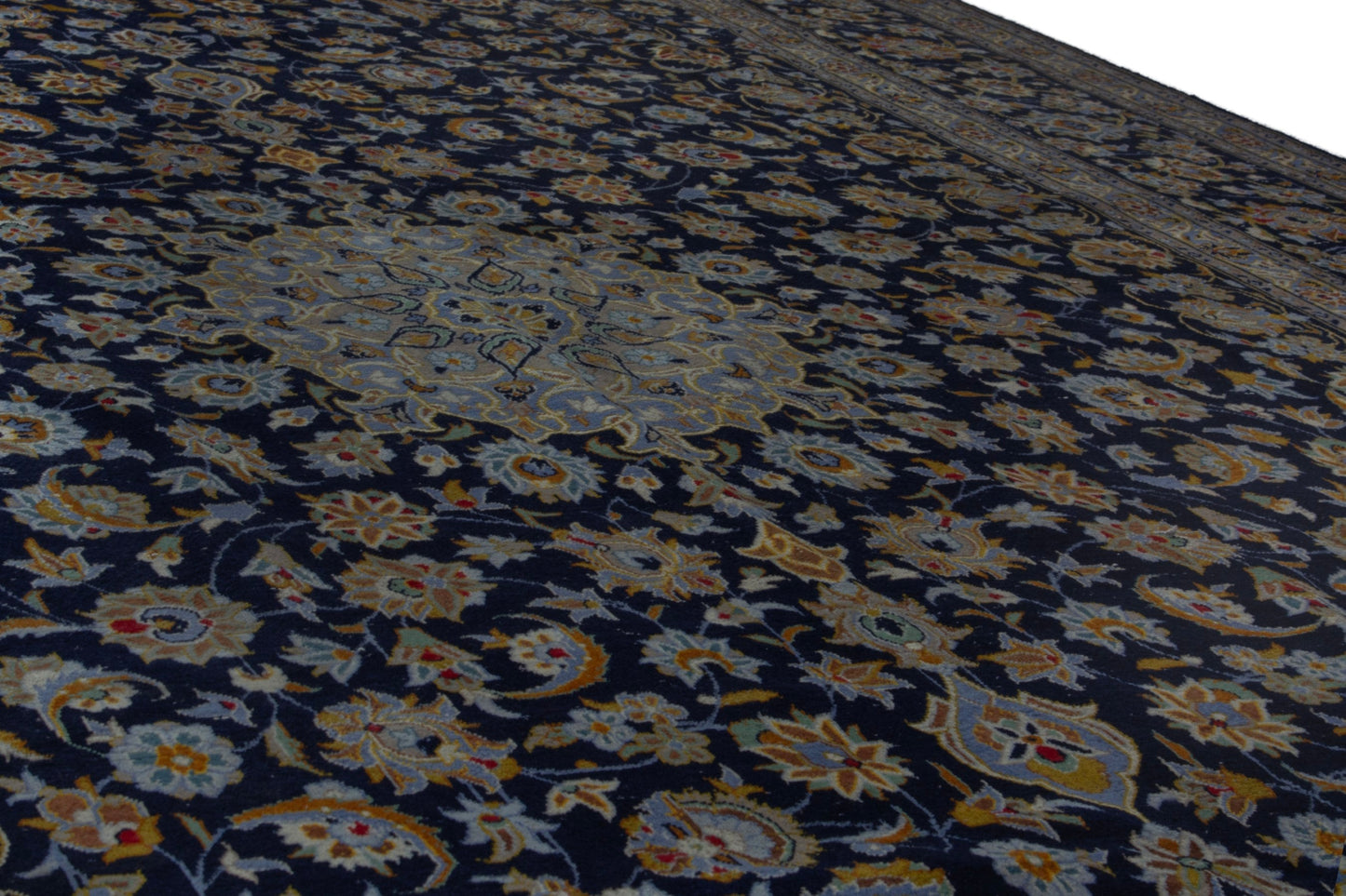 4084 - 10'2" x 16'5"