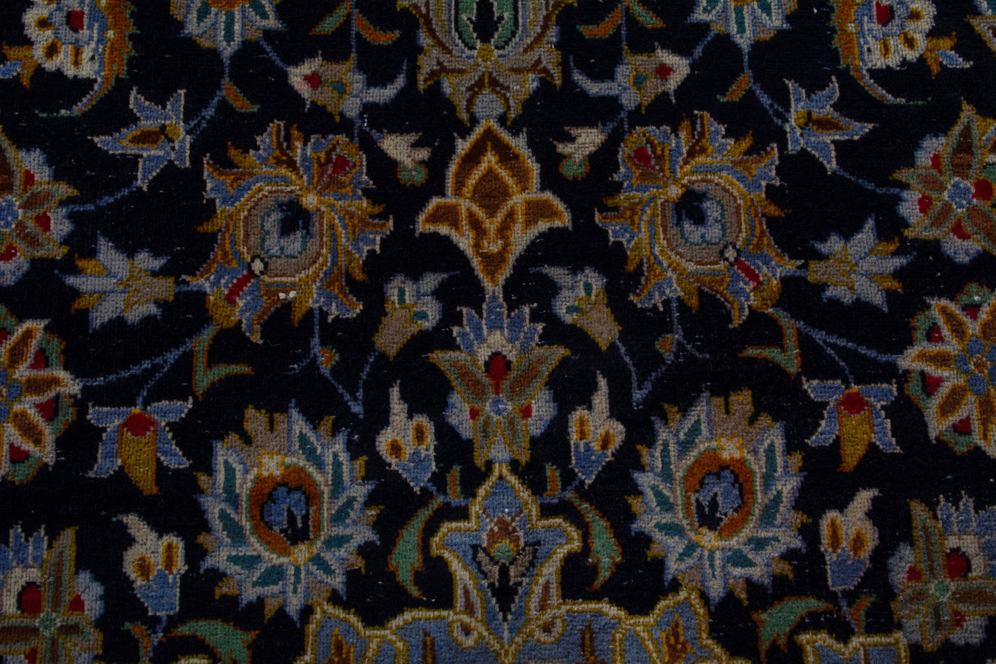 4084 - 10'2" x 16'5"