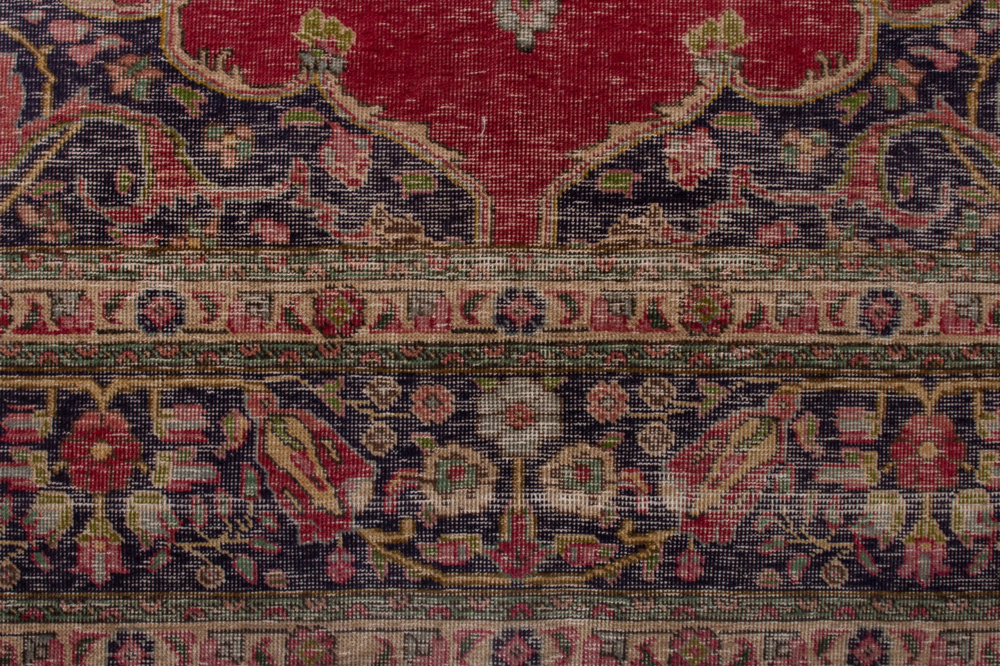 4091 - 9'2" x 12'10"