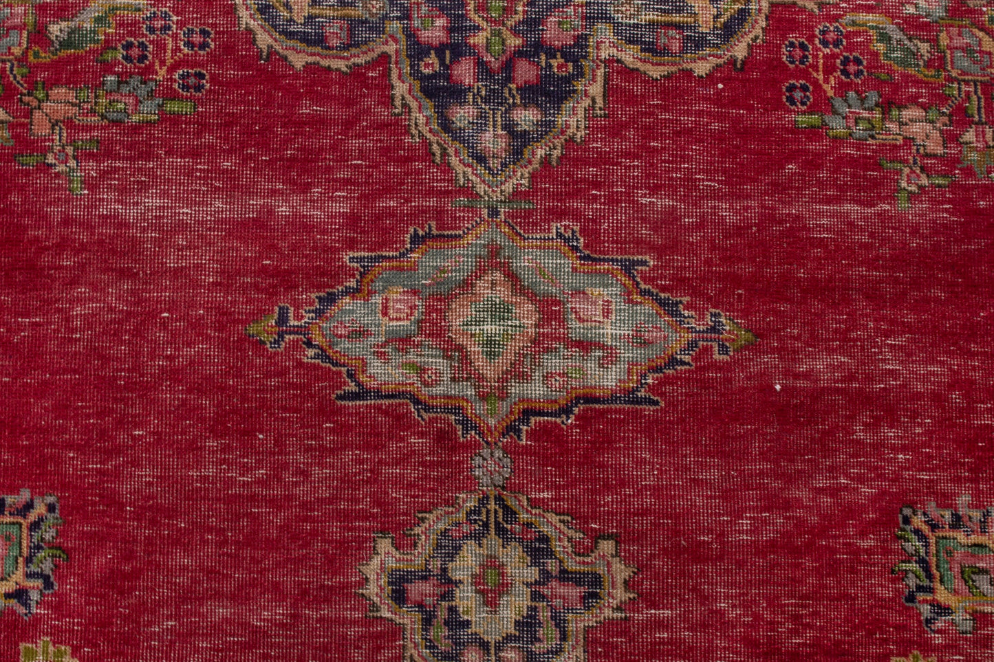 4091 - 9'2" x 12'10"