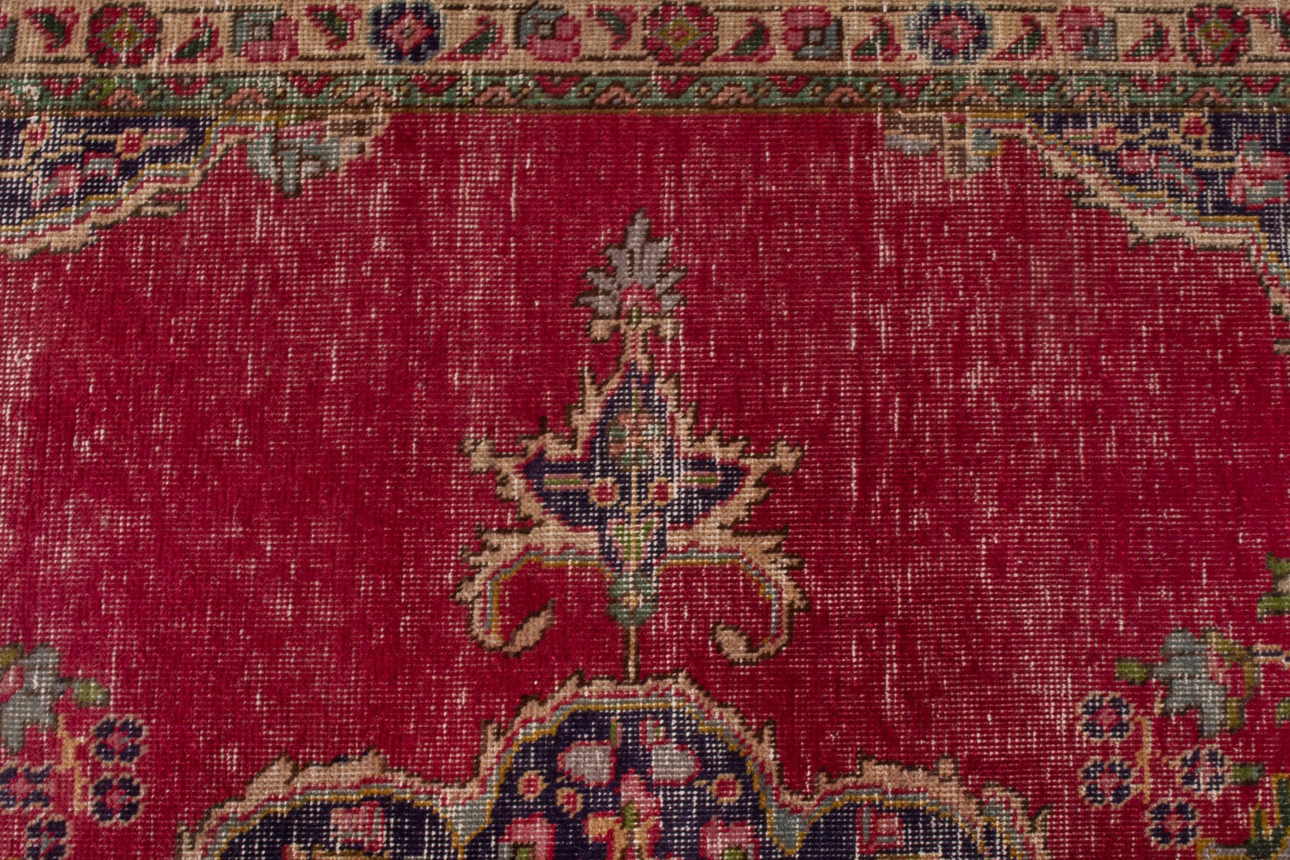 4091 - 9'2" x 12'10"