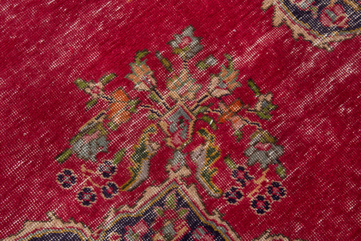 4091 - 9'2" x 12'10"