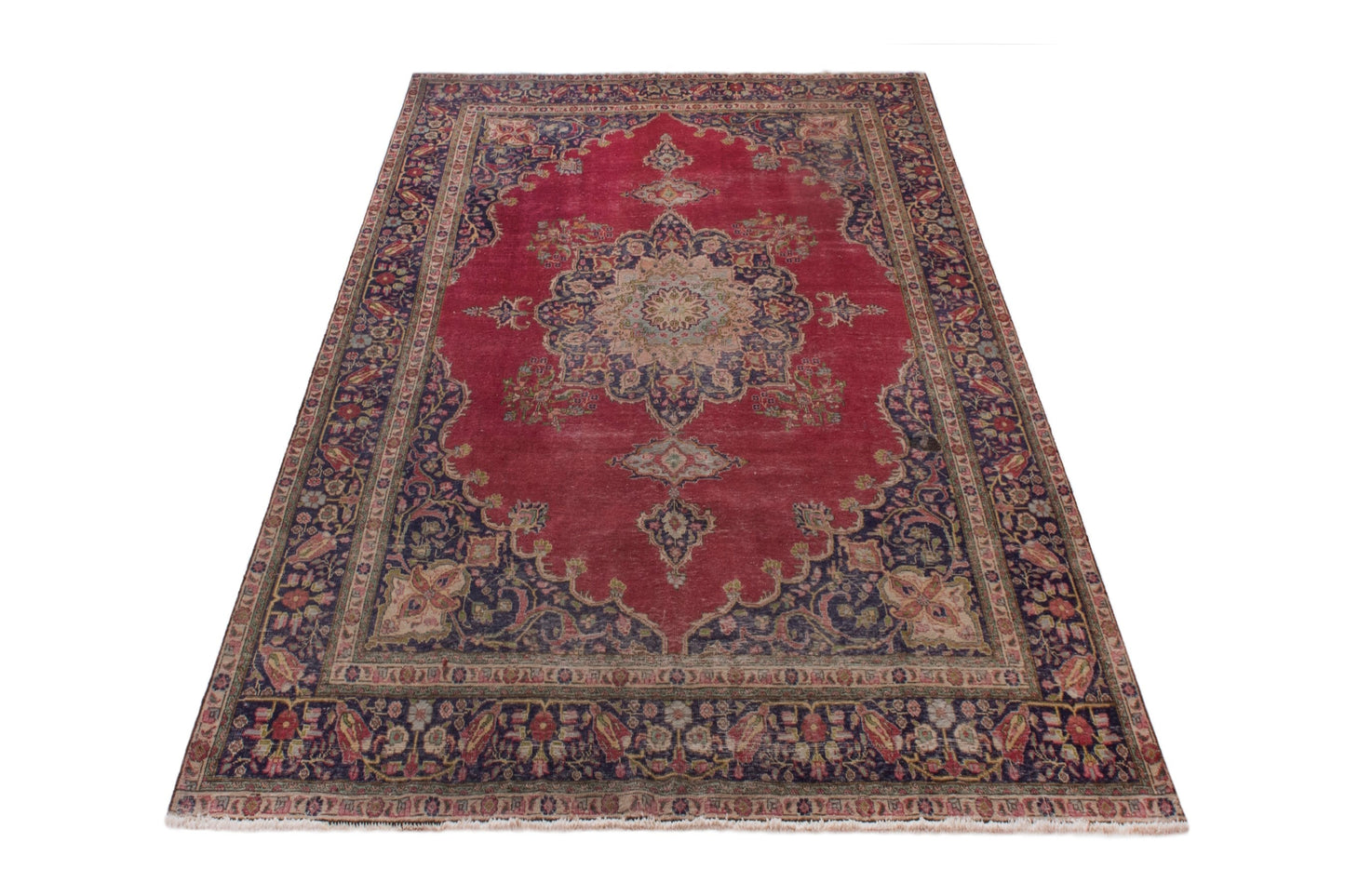 4091 - 9'2" x 12'10"