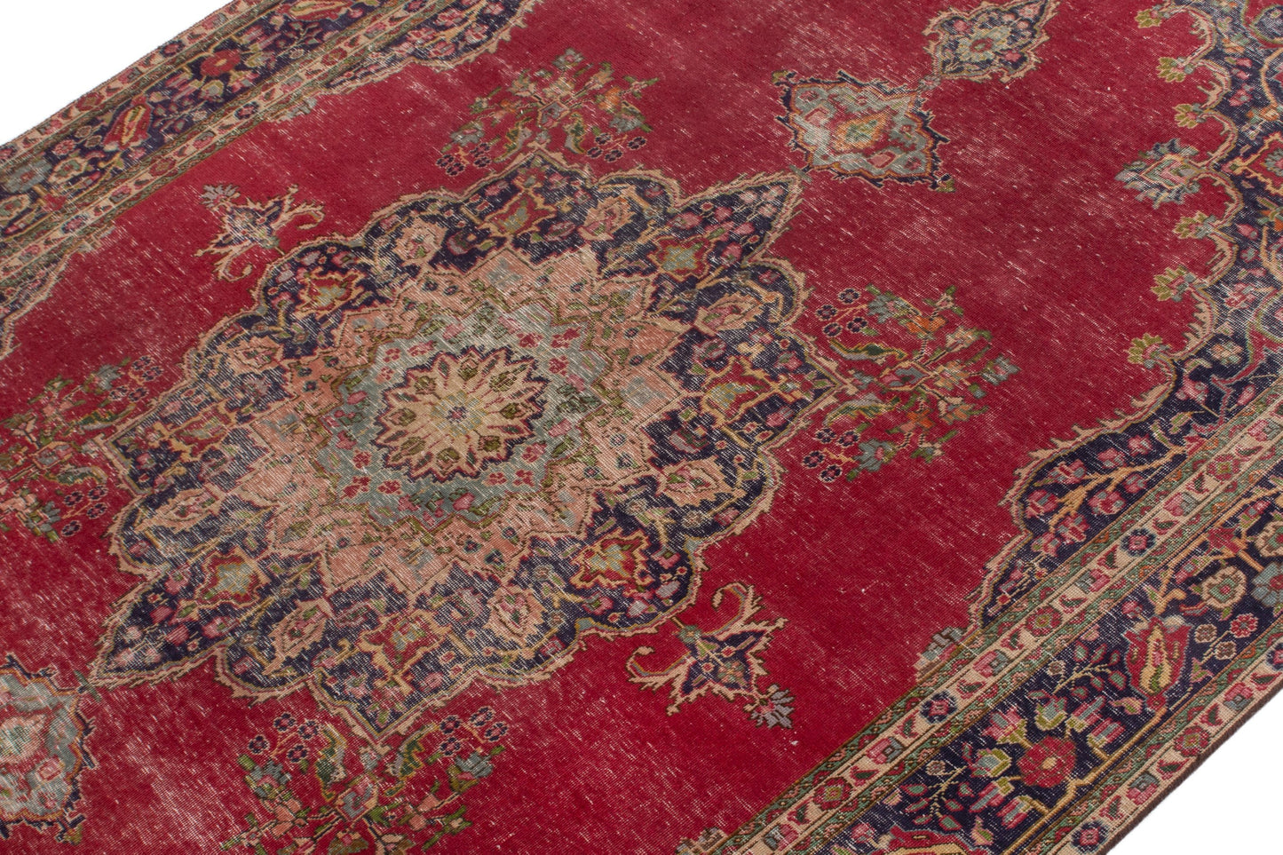 4091 - 9'2" x 12'10"