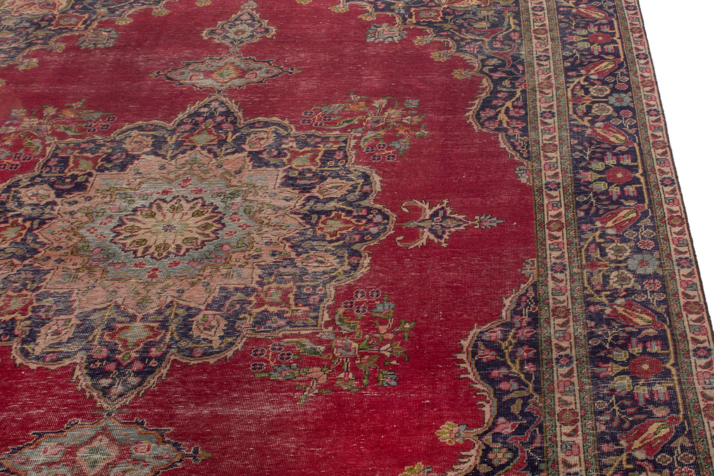 4091 - 9'2" x 12'10"