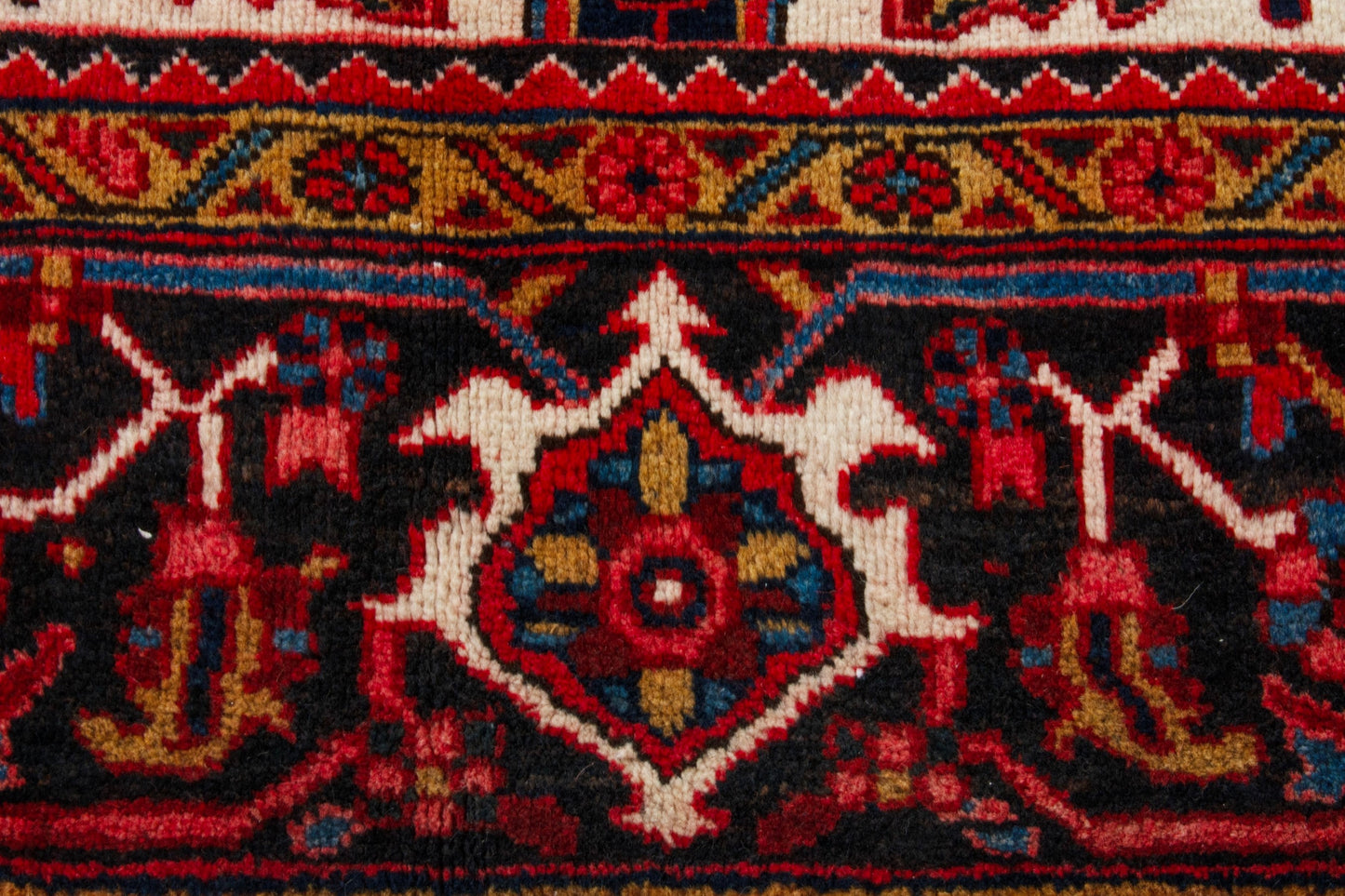 4097 - 8'10" x 13'3"