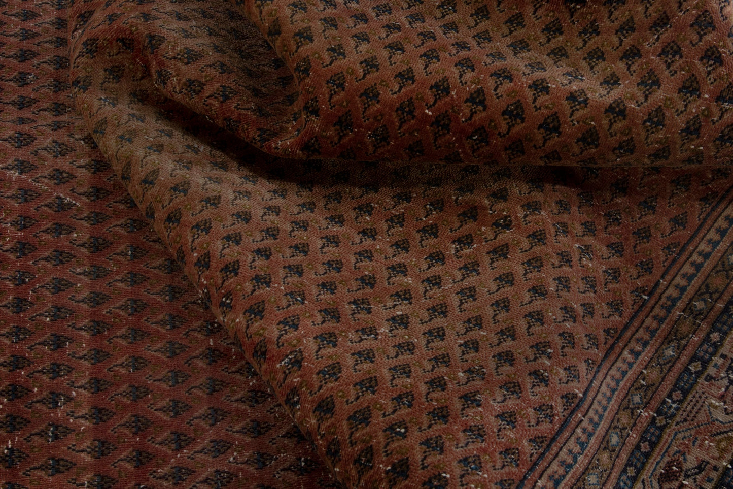 4137 - 6'7" x 10'10"