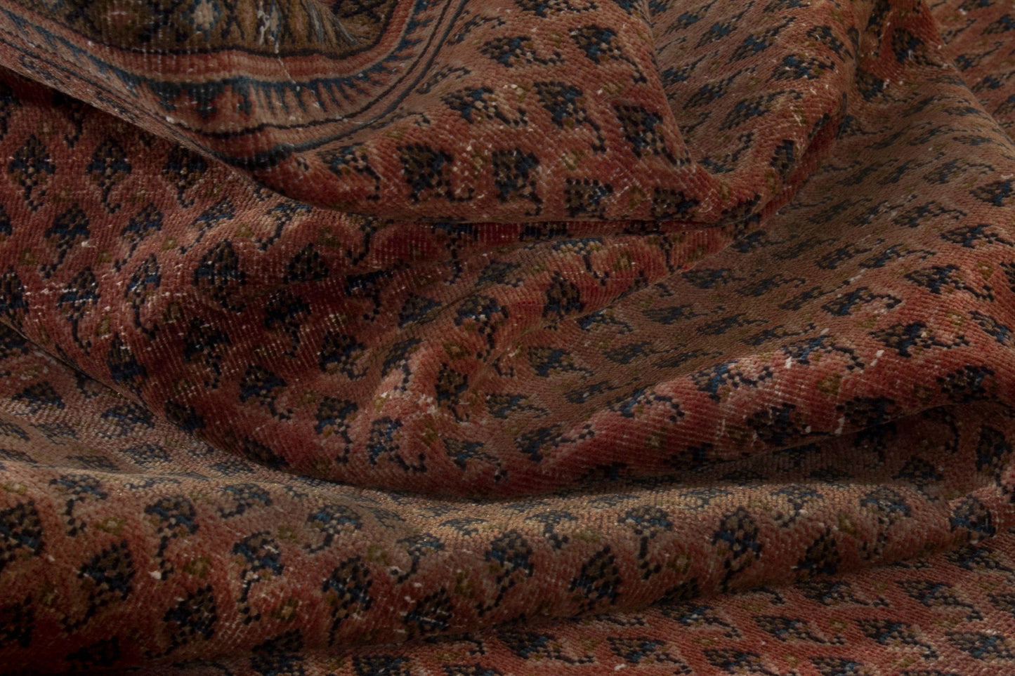 4137 - 6'7" x 10'10"