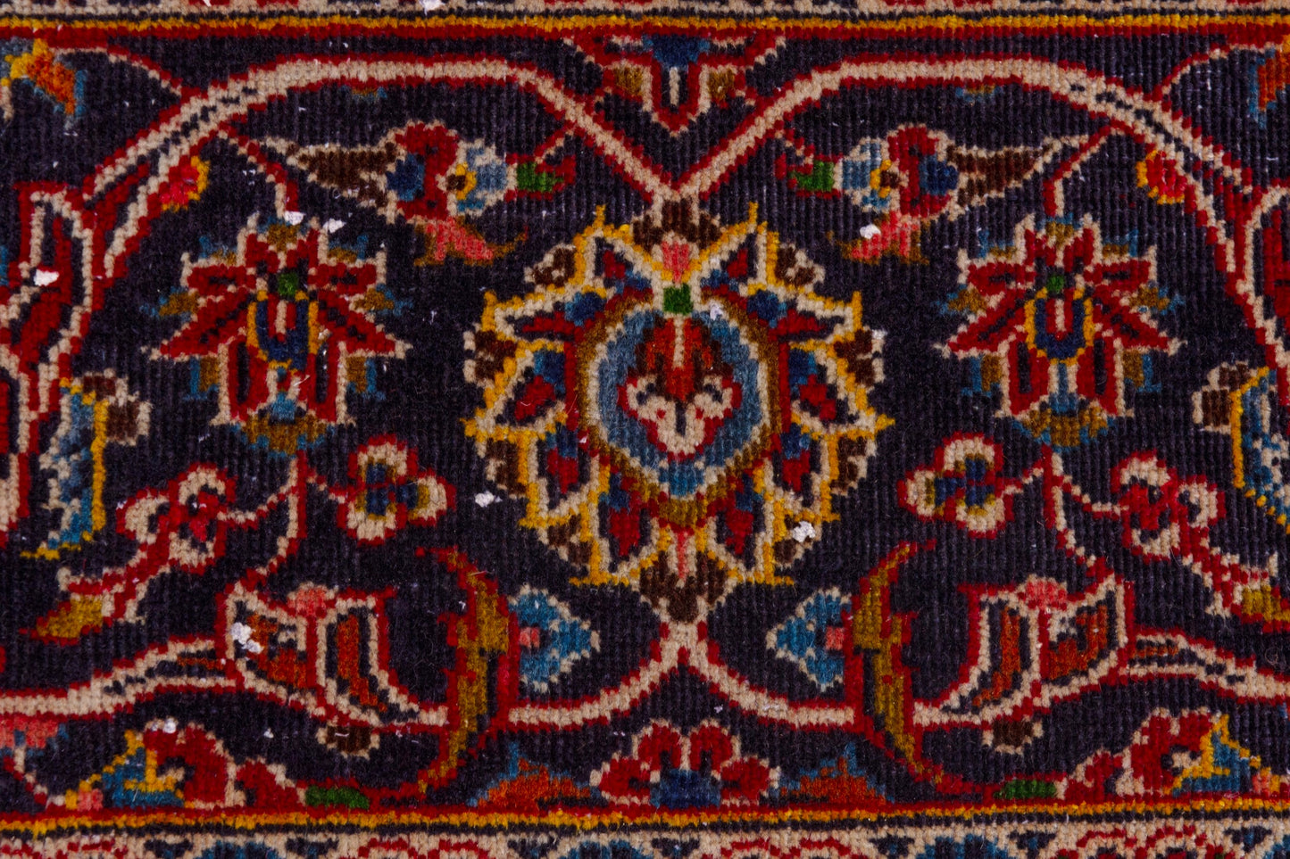 4147 - 9'10" x 13'5"