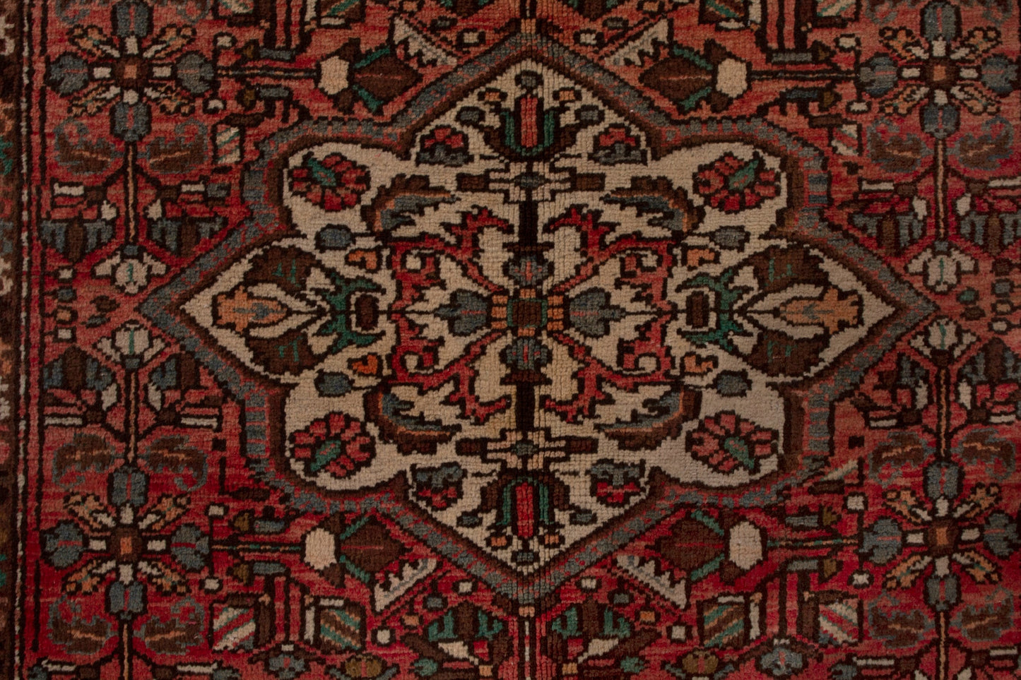 4226 - 4'11" x 10'4"