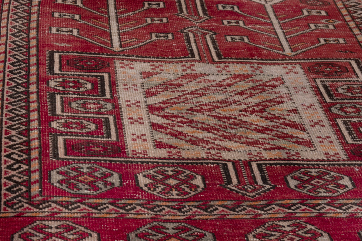 4241 - 4'10" x 10'2"