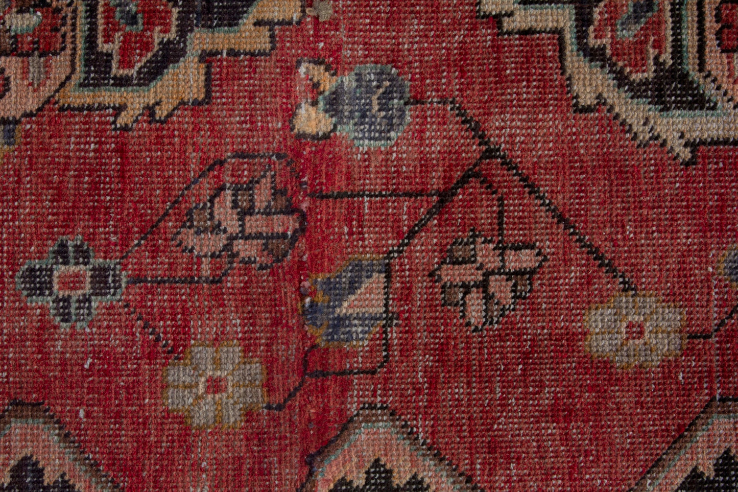 4244 - 3'11" x 10'3"