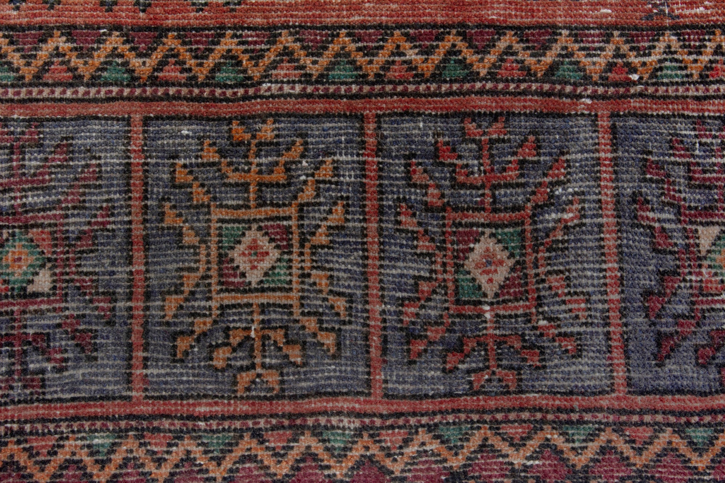 4272 - 5'11" x 10'11"