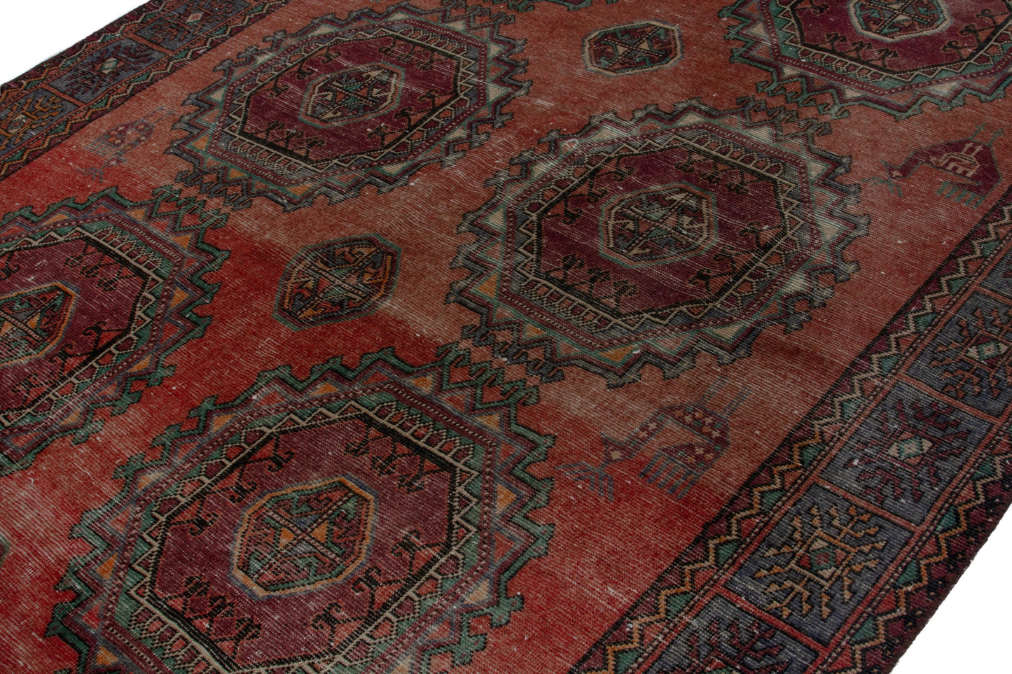 4272 - 5'11" x 10'11"