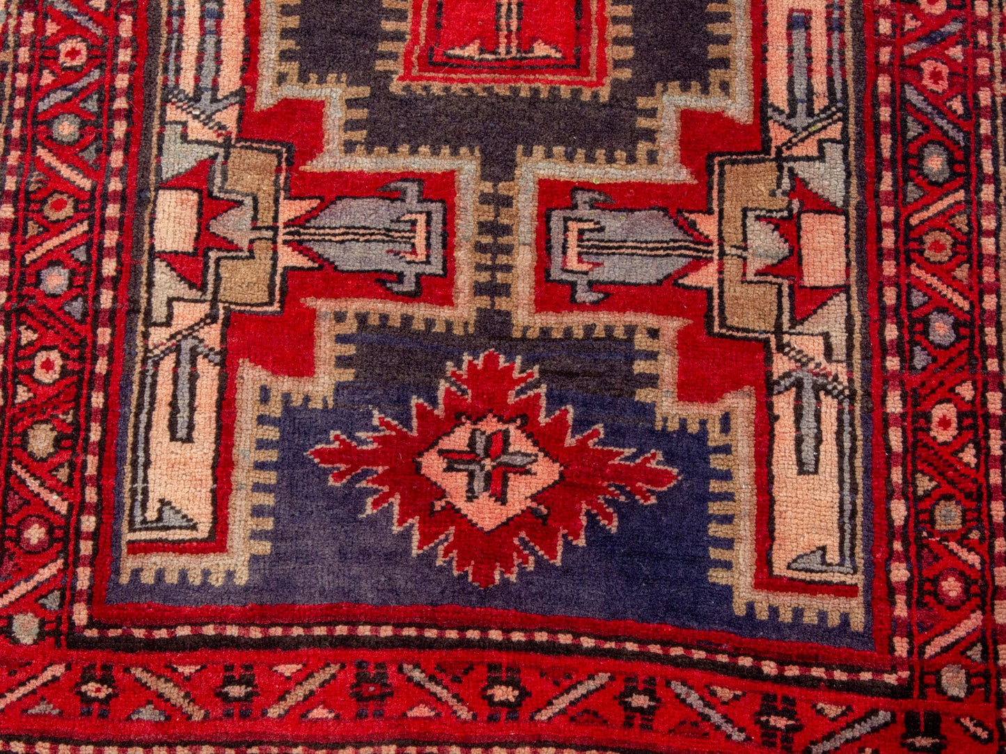 4302 - 3'9" x 10'10"