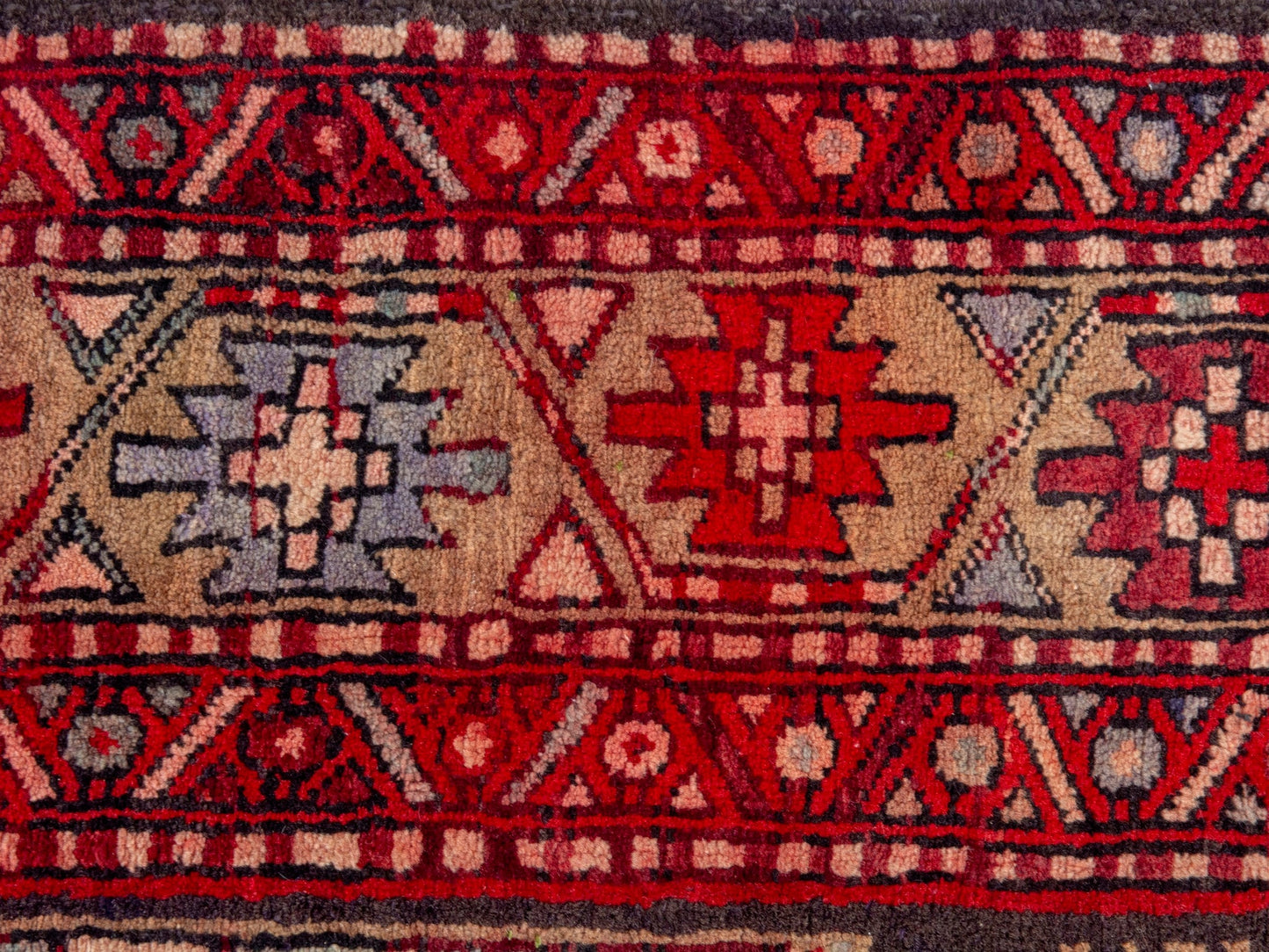 4302 - 3'9" x 10'10"