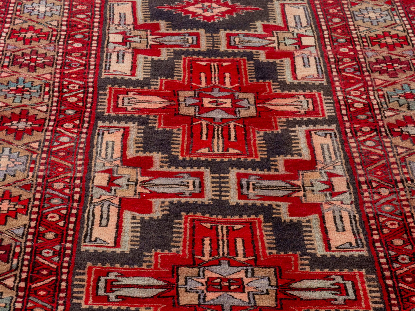 4302 - 3'9" x 10'10"