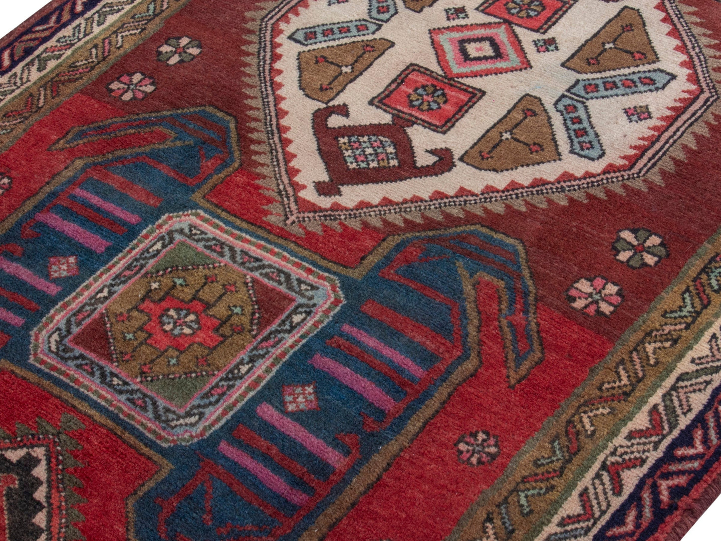 4347 - 3'6" x 11'10"