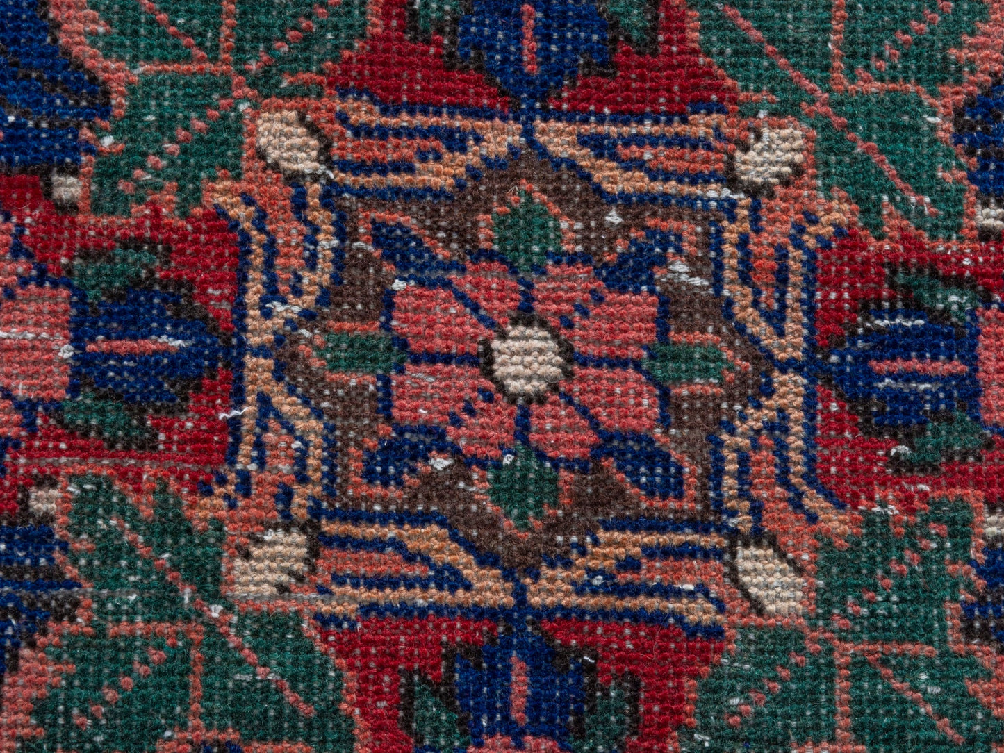 4357 - 2'11" x 10'1"