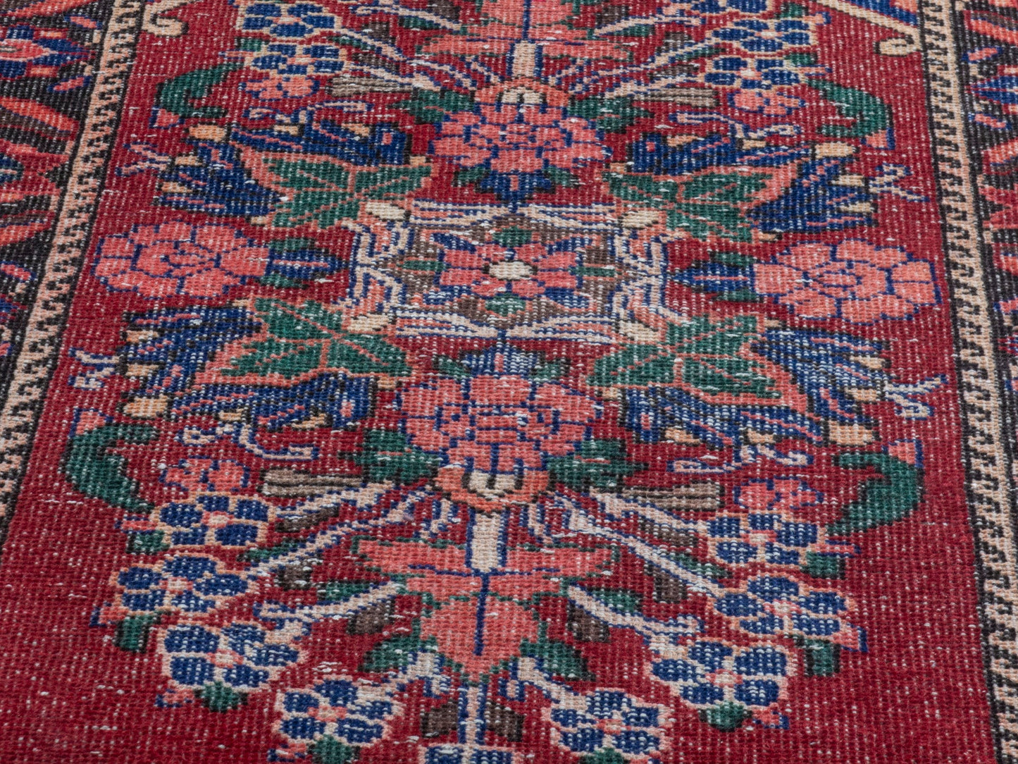 4357 - 2'11" x 10'1"