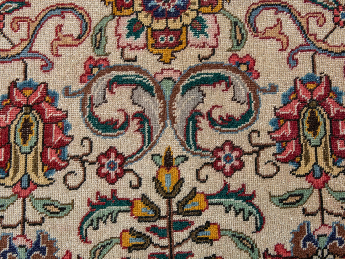 4383 - 9'8" x 12'10"