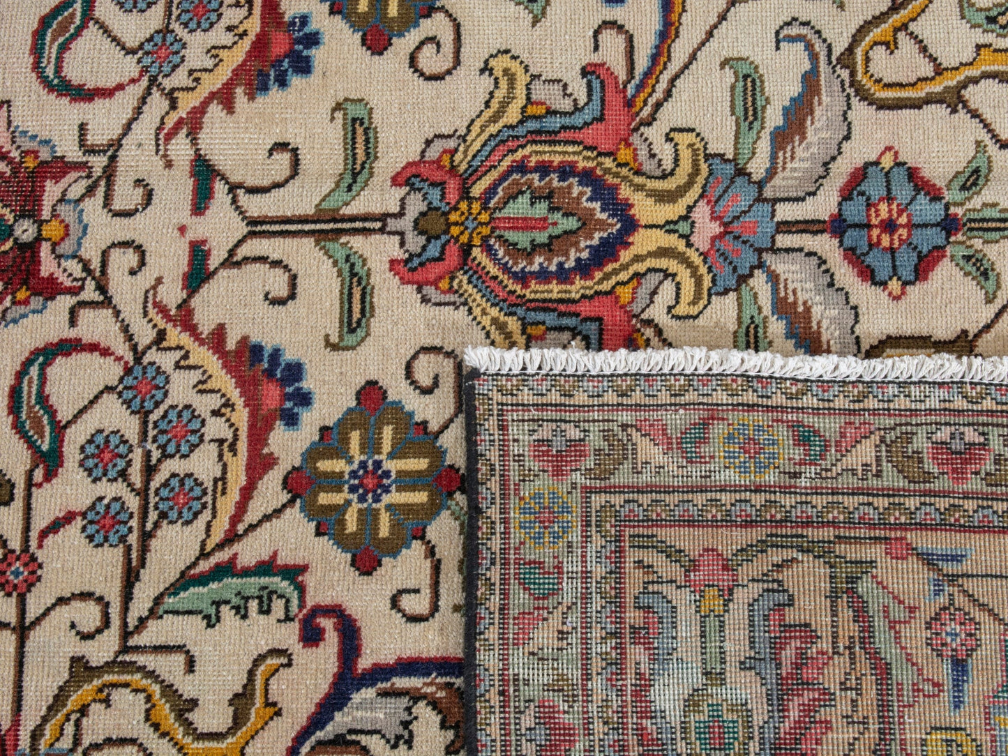 4383 - 9'8" x 12'10"