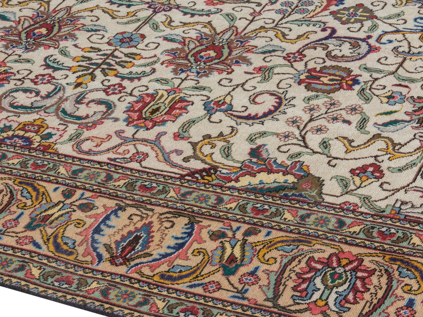 4383 - 9'8" x 12'10"