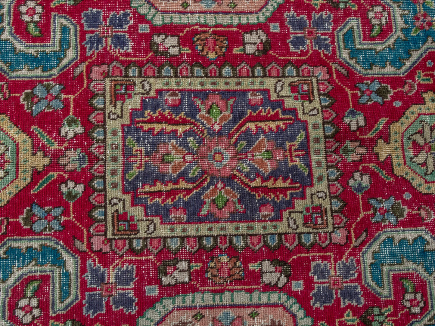 4386 - 7'10" x 11'2"